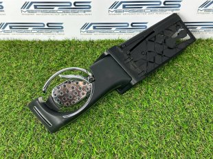 Подстаканник передний левый Maybach W240 57/62 Maybach 57/62 Maybach 57 A2406800114