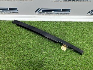 Молдинг стойки двери правый Maybach W240 57 Maybach 57/62 Maybach 57 A2407301219