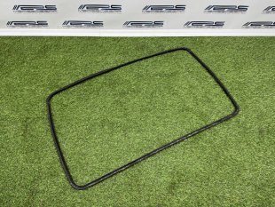 Уплотнитель люка Maybach W240 57/62 Maybach 57/62 Maybach 57 A2407800098
