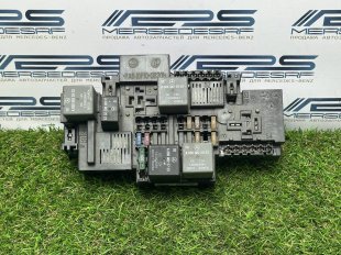 Блок предохранителей передний Mercedes W222 Maybach S-класс A2229063302