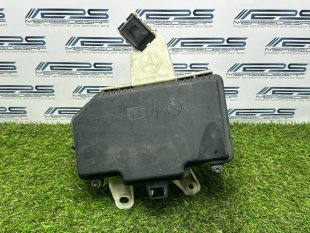 Корпус блока предохранителей Mercedes W222 Maybach S-класс A2225400024