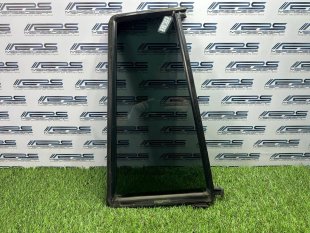 Форточка задняя правая Mercedes X164 GL-Class GL-класс A1647301455