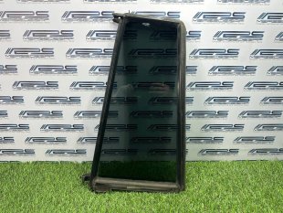 Форточка задняя правая Mercedes X164 GL-Class GL-класс A1647301355
