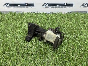 Замок лючка бензобака Mercedes X164 GL-Class GL-класс A2518200197