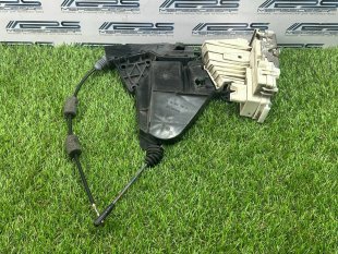 Замок задней правой двери Mercedes X164 GL-Class GL-класс A1647303035