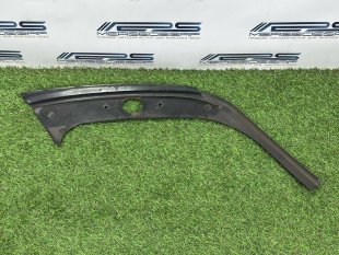 Накладка заднего стекла Mercedes X164 GL-Class GL-класс A1646700487