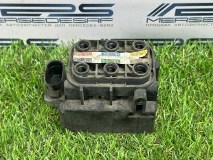 Блок клапанов подвески Mercedes X164 GL-Class GL-класс A2513200058