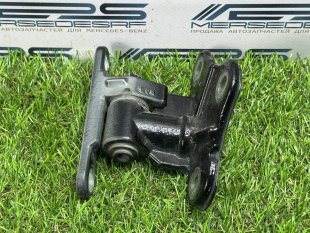 Петля двери задняя правая Mercedes X164 GL-Class GL-класс A2517300637