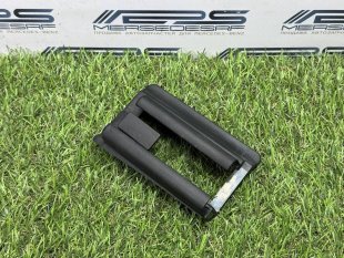 Накладка салазок правого сиденья Mercedes W222 Maybach S-класс A2229195000