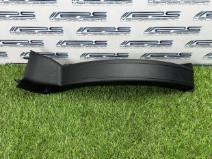 Накладка петли крышки багажника Mercedes W222 Maybach S-класс A2226931500