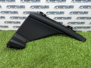 Обшивка задней стойки правая Mercedes W222 Maybach S-класс A2226827000
