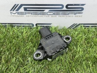 Датчик ускорения Mercedes W222 Maybach S-класс A0009059101
