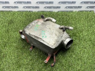 Интеркулер правый m275 Mercedes W221 S-Class S-класс A2750901714