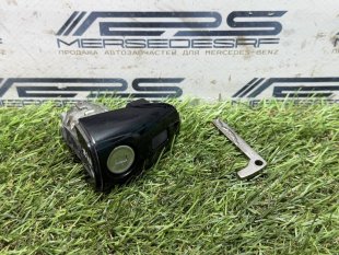 Личинка замка передняя левая Mercedes W447 Vito V-класс A4477660325