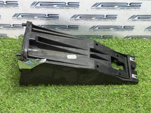 Кронштейн передней панели Mercedes W447 Vito V-класс A4476800514