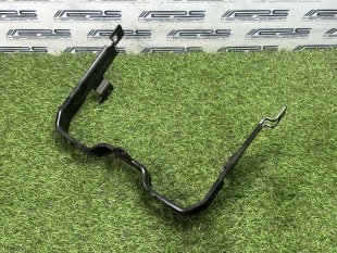 Кронштейн передней панели Mercedes W447 Vito V-класс A4476801014