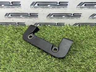 Накладка петли багажника правая Mercedes W447 Vito V-класс A4476951300