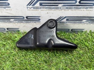 Кронштейн крепления амортизатора правый Mercedes W447 Vito V-класс A4477400814