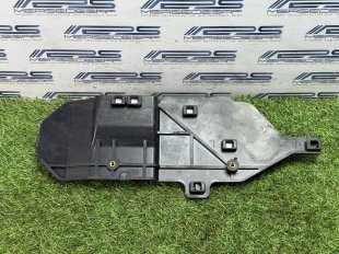 Кронштейн блока управления топливным насосом Mercedes W447 Vito V-класс A4475400223