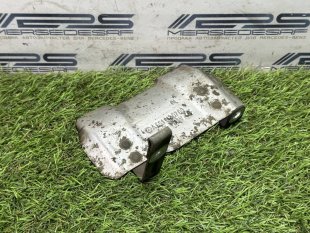 Теплозащитный экран m651 Mercedes W447 Vito V-класс A6511420700