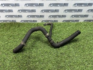 Патрубок системы охлаждения Mercedes W447 Vito V-класс A4478321400