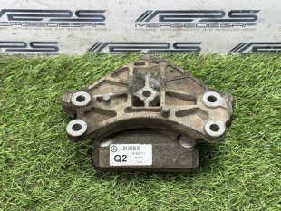 Опора АКПП Mercedes W447 Vito V-класс A2042400618