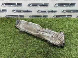 Тепловой экран коллектора левый m642 Mercedes W166 ML-Class GLE-класс A6420902941