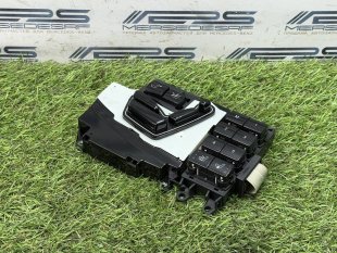 Блок управления сиденьем задний правый Maybach W240 57/62 Maybach 57/62 Maybach 57 A2408701710