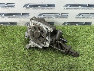 Масляный насос m276 Mercedes X166 GLS-Class GL-класс A2761800000