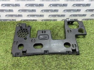 Накладка торпедо нижняя левая Mercedes W447 Vito V-класс A4476800006