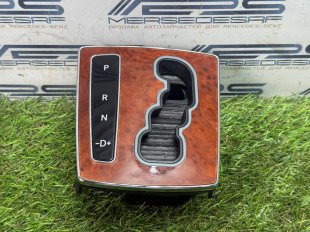 Накладка КПП Maybach W240 57/62 Maybach 57/62 Maybach 57 A2402670047