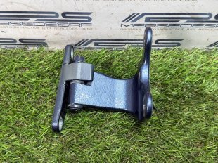 Петля двери задняя правая Maybach W240 57/62 Maybach 57/62 Maybach 57 A2407300637