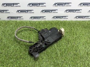 Кронштейн ручки двери передний левый Mercedes W216 CL-класс A2167601334