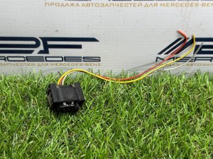 Разъем проводки Мerсеdеs  S-Class S-класс A2105403681