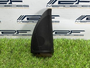Накладка динамика двери правая Mercedes W251 R-Class R-класс A2517250298