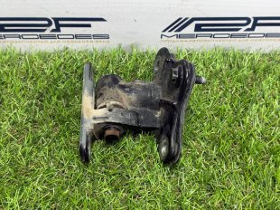 Петля двери задняя левая Mercedes W251 R-Class R-класс A2517300337