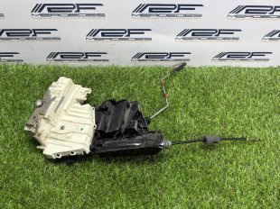 Замок двери передний правый Mercedes W251 R-Class R-класс A2517200435