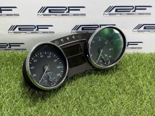 Щиток приборов Mercedes W251 R-Class R-класс A2515409747