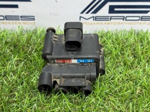 Блок клапанов подвески Mercedes W251 R-Class R-класс A2513200158