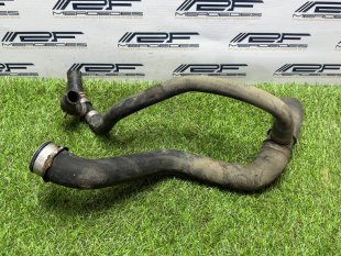 Патрубок охлаждения радиатора Mercedes W251 R-Class R-класс A2515000275