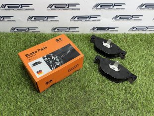 Комплект передних тормозных колодок BMW 34116851269 1 серия 34116851269