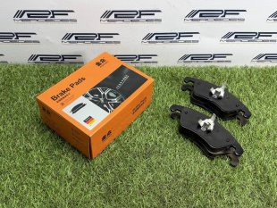 Комплект задних тормозных колодок Mercedes  A0074207520 E-Class E-класс A0074207520