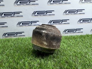 Подушка двигателя m275 Maybach W240 57/62 Maybach 57/62 Maybach 57 A2402400717