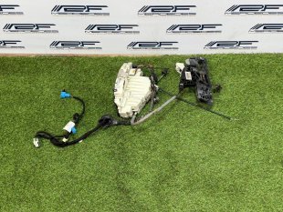Замок задней правой двери Mercedes W221 S-Class S-класс A2217307435